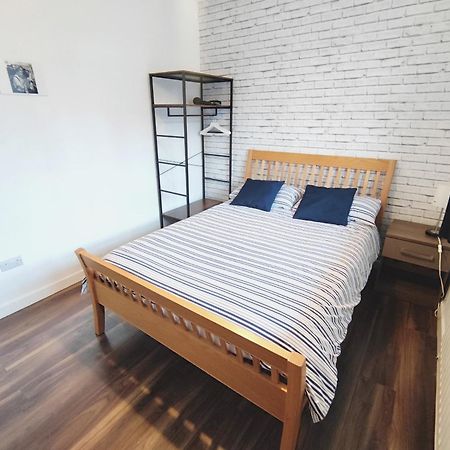 Location Location Location, Whole Apartment For You! London Exterior foto