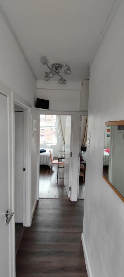 Location Location Location, Whole Apartment For You! London Exterior foto